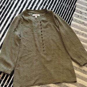 Banana Republic Olive Patterned Button Down Shirt petite XXS